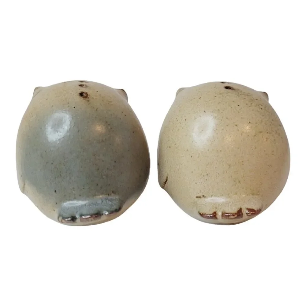 Vintage Art Pottery Ceramic Stoneware Owls Salt and Pepper Shakers UCTCI READ‎